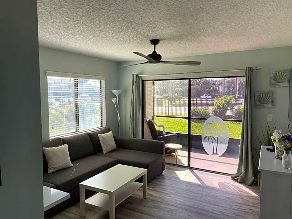 Ocean Village Club B-17