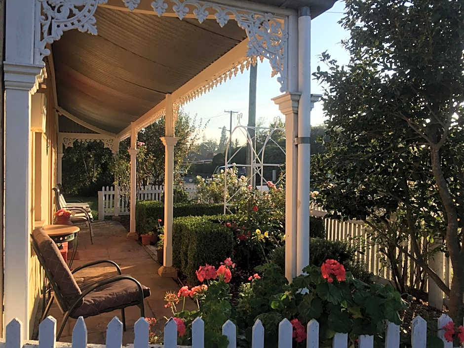 Bellamona Cottage Longford