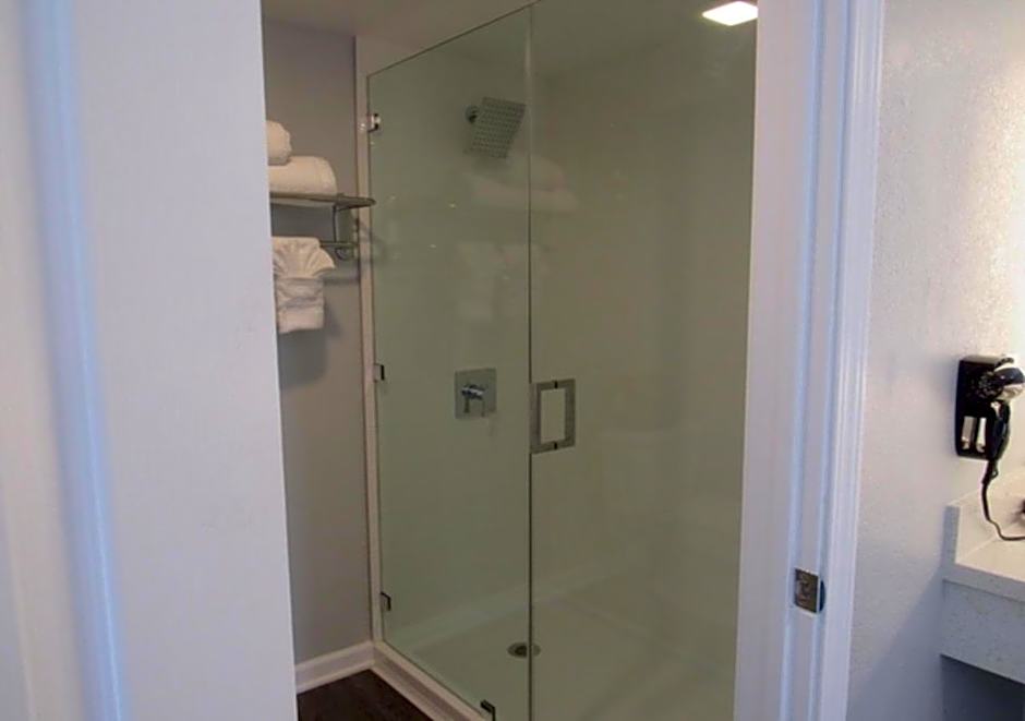Capri Suites Anaheim