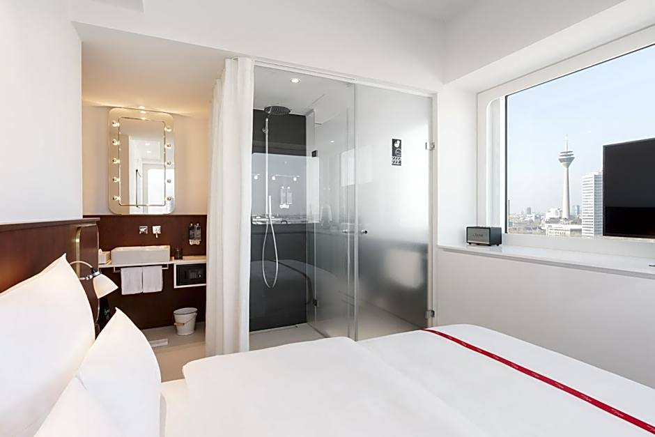 Ruby Luna Hotel Dusseldorf