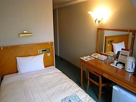 Single Room - Non-Smoking