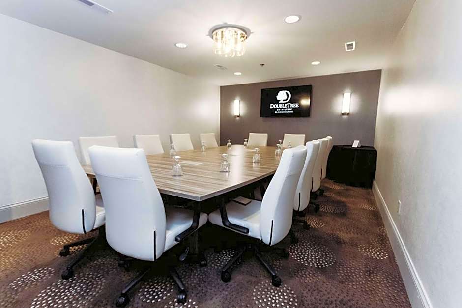 DoubleTree By Hilton Hotel Bloomington