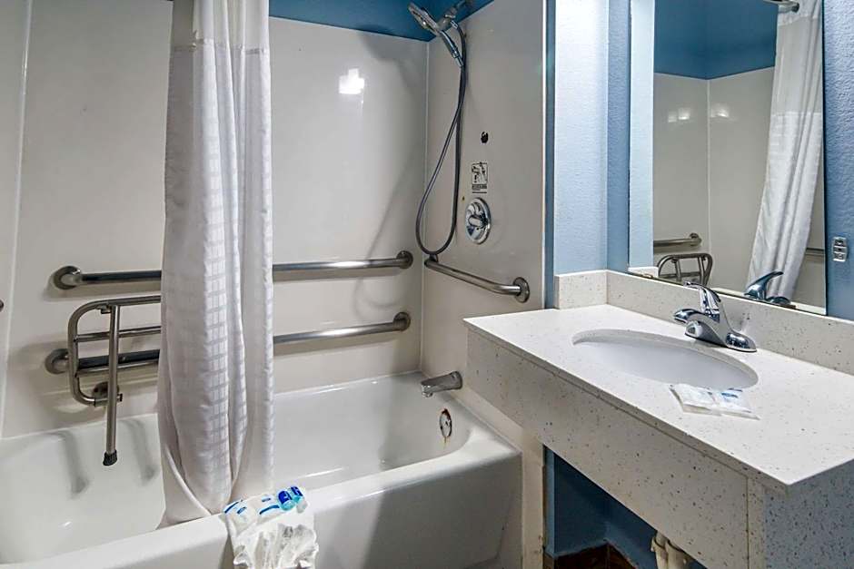 Rodeway Inn Carrollton I-35E