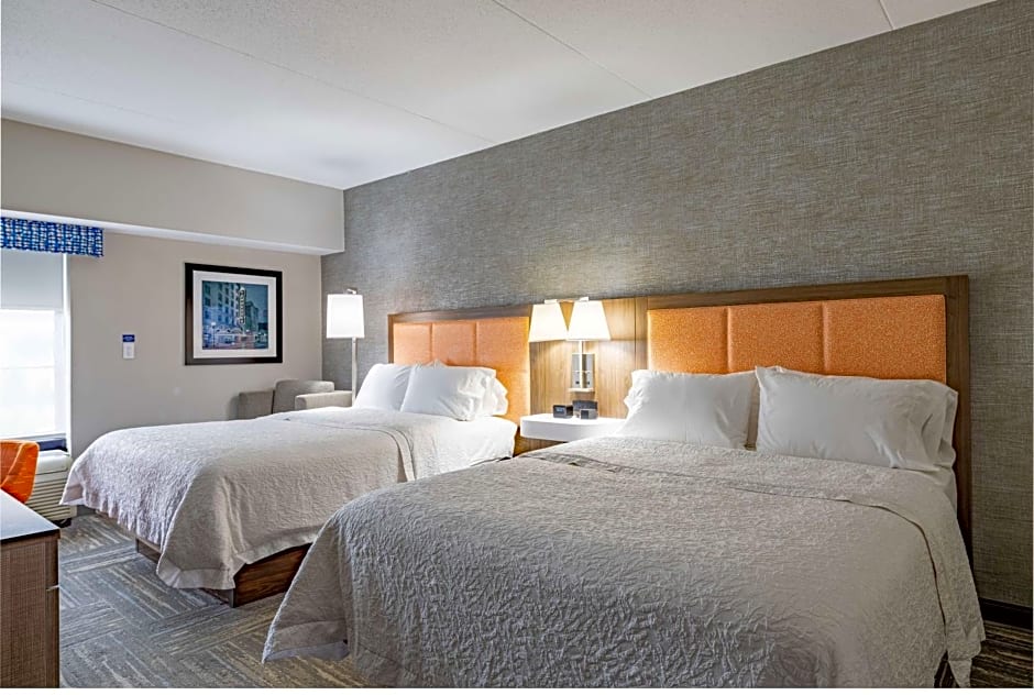 Hampton Inn By Hilton and Suites Knoxville-Downtown, TN