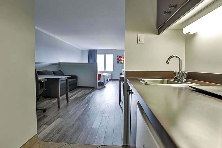 Comfort Inn & Suites