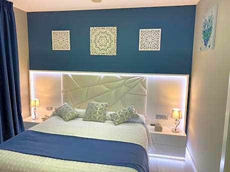 Junior Suite with Spa Bath