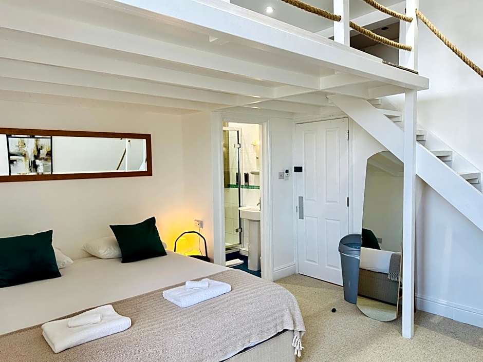 Reef Lodge
