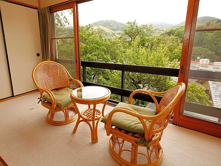 源泉掛け流しの宿Albergo湯楽