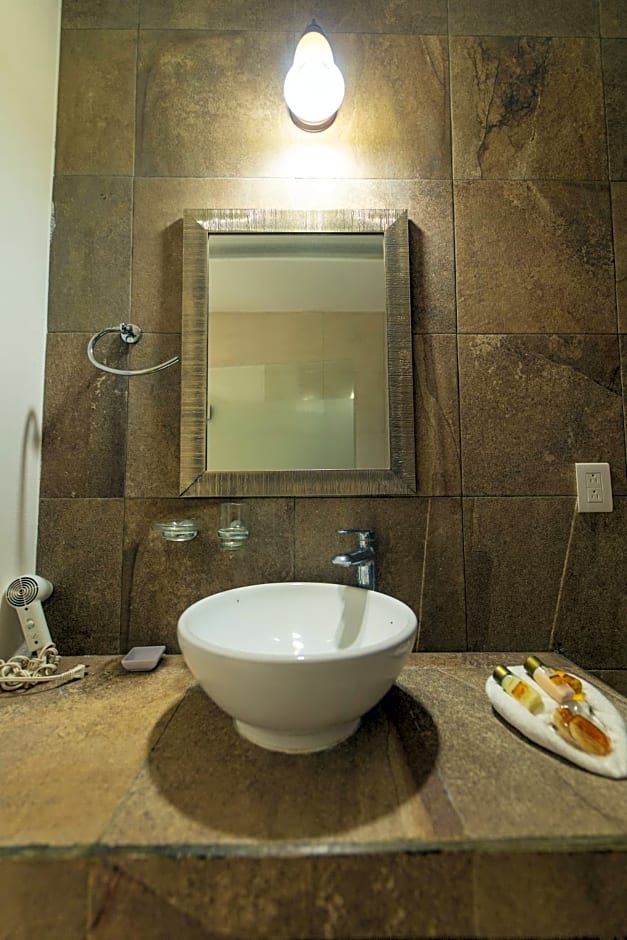 HOTEL & BEACH CLUB OJO DE AGUA