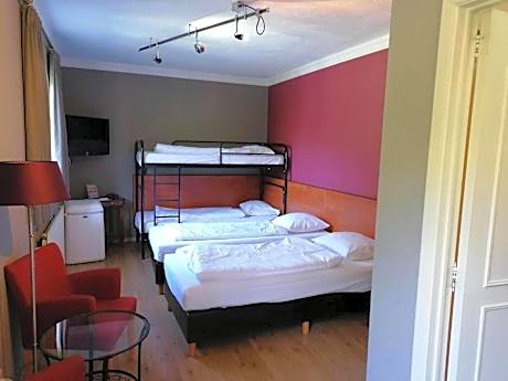 Triple Room with Shower