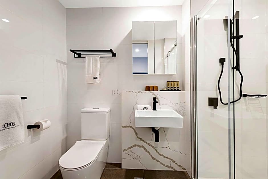 The Hamptons Apartments - St Kilda