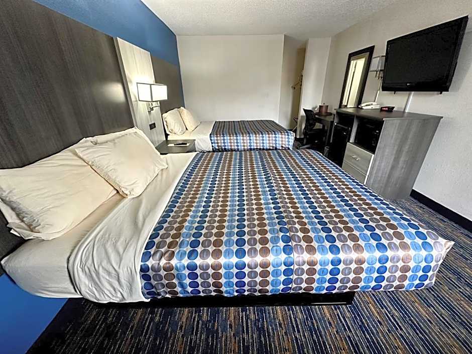 Red Carpet Inn Orchard Park