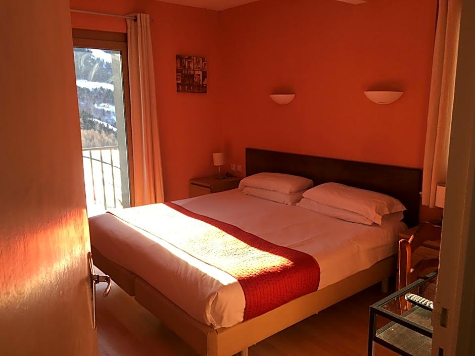 Hotel Roc de St Miquel & Apartment