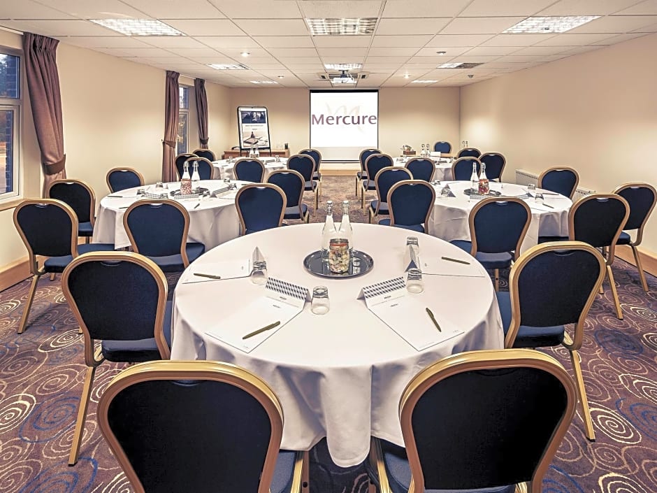 Mercure Leeds Parkway Hotel
