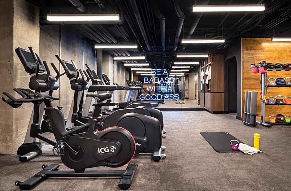 Moxy Springfield Downtown