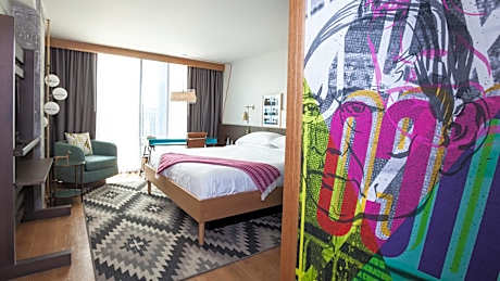 Standard Queen Room