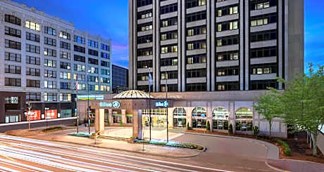 Hilton Indianapolis Hotel & Suites