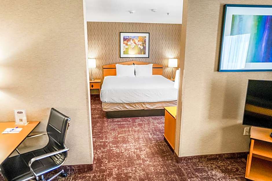 Crystal Inn Hotel & Suites - West Valley City