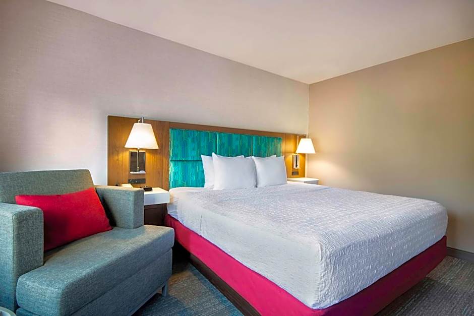 Hampton Inn By Hilton East Aurora