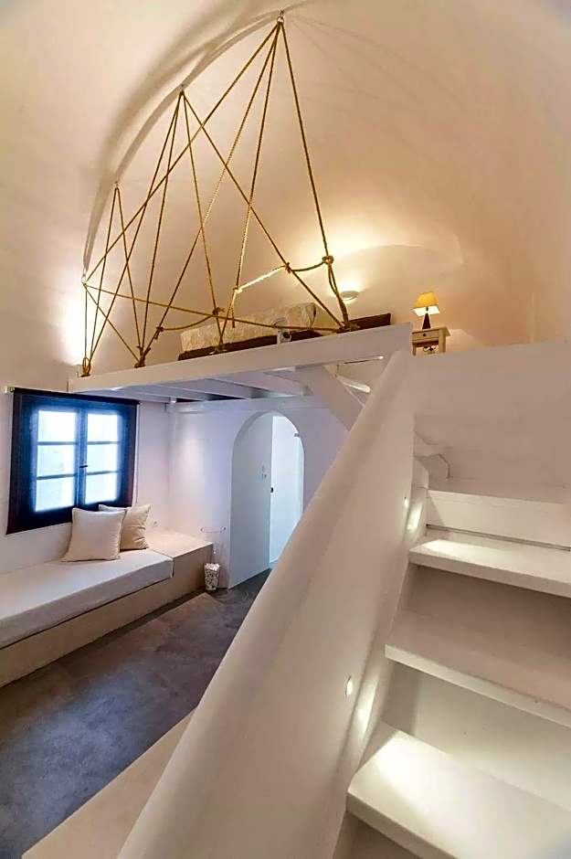 Artemis Suites Hotel
