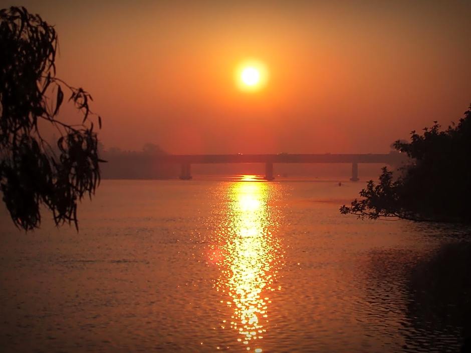 Colonial Tweed Holiday & Home Park