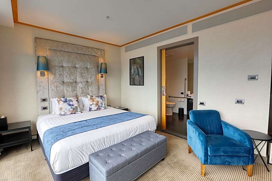 Marsden Viaduct Hotel