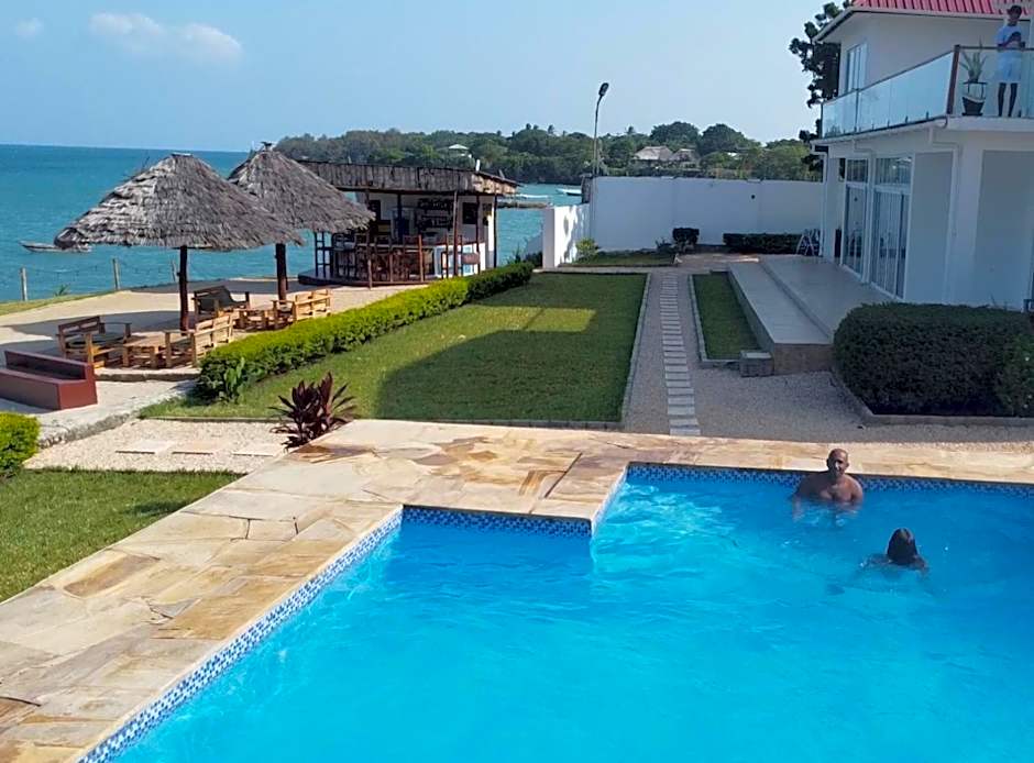 Calamari Beach Resort