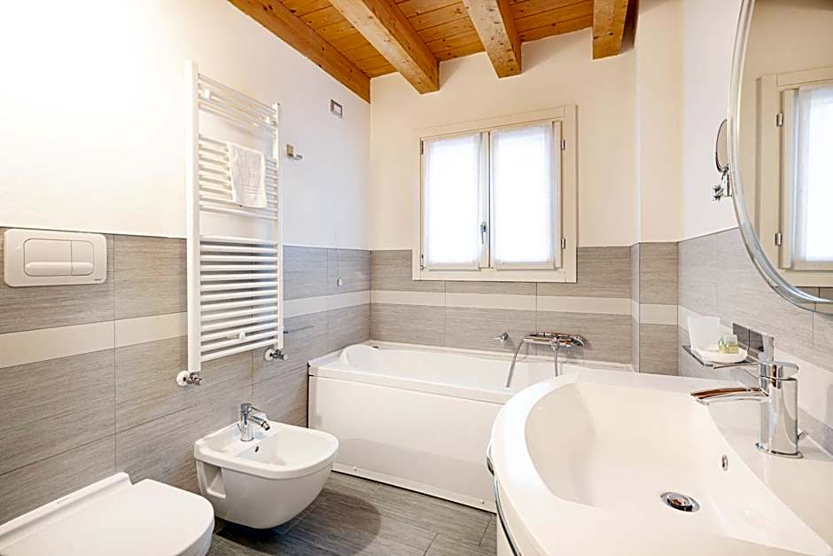 Ca' Degli Antichi Giardini Apartments