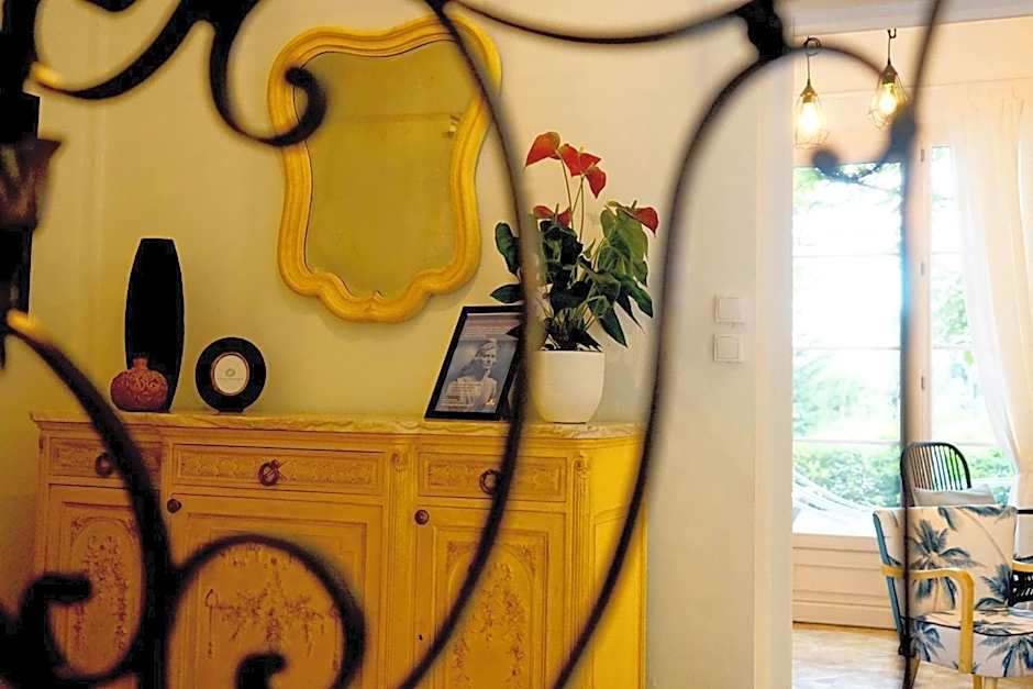 Hotel Le Blason de Provence