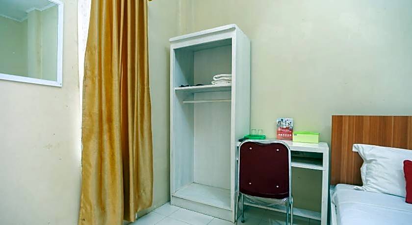 RedDoorz near Universitas Muhammadiyah Pringsewu