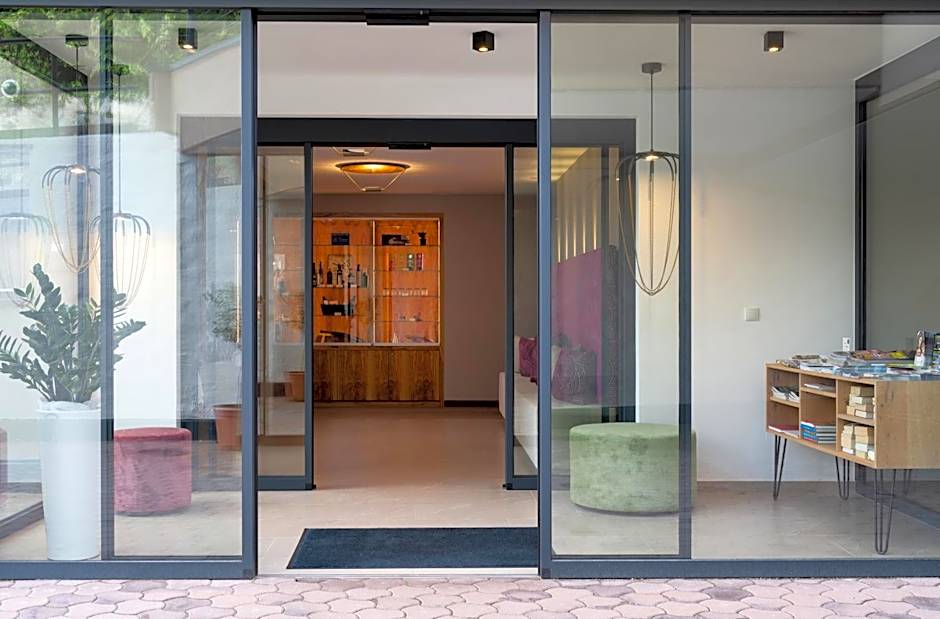 Oliven- & Genusshotel Hirzer