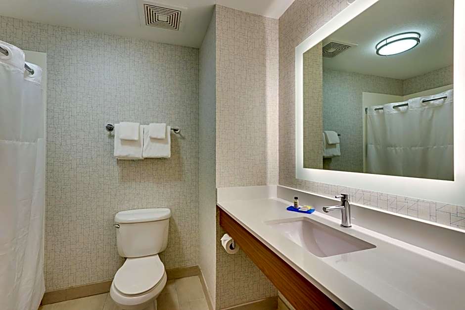 Holiday Inn Express & Suites Weatherford By IHG