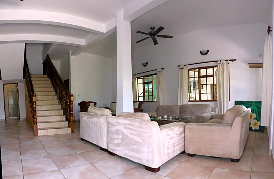 Le Surmer Self Catering Chalets