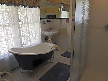 King Room with Balcony