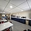 Super 8 by Wyndham Buffalo