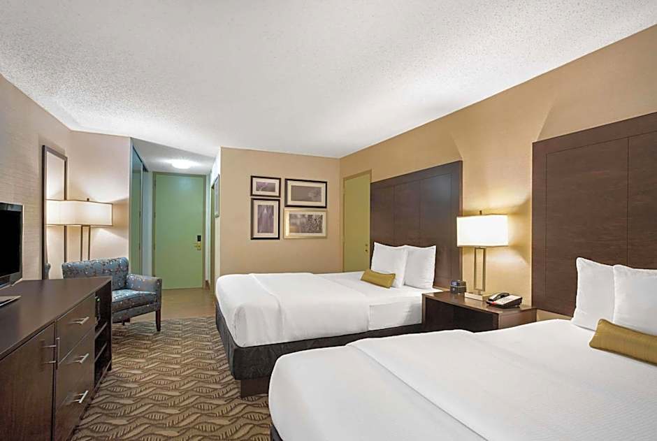 La Quinta Inn & Suites by Wyndham Springfield