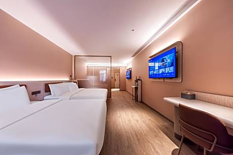 Marsden Luxury Suite