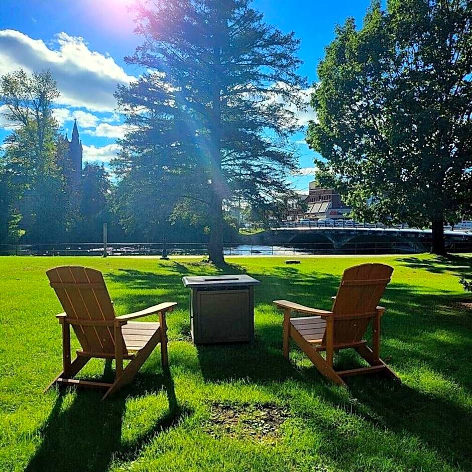 Silver Baron Lodge