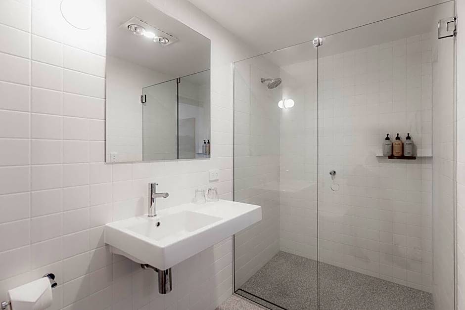 Shipwrights Arms Hotel