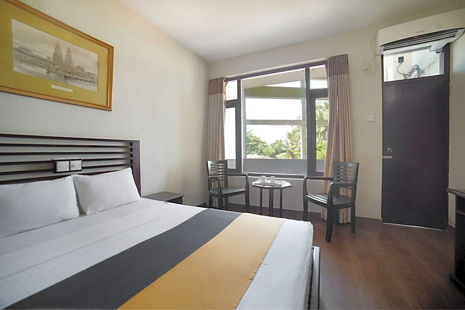 Hikkaduwa Beach Hotel
