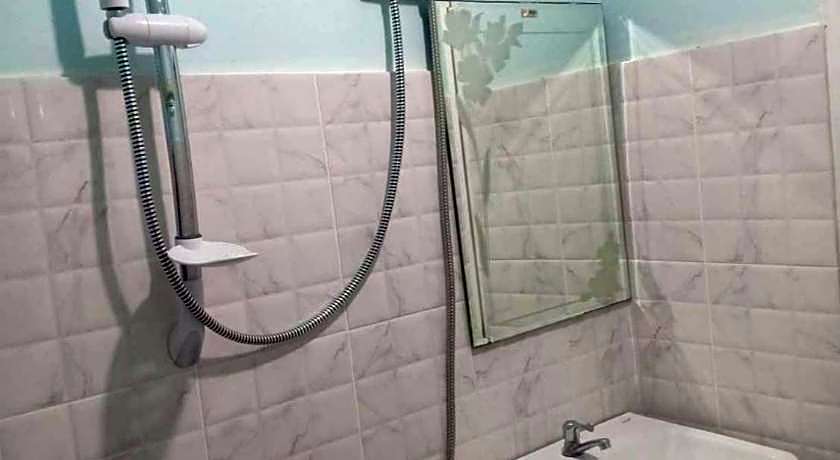 Chill Chill Long Beach Hostel