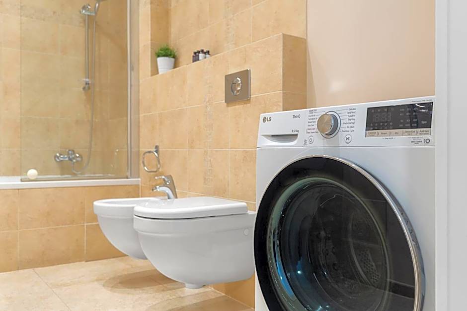 Hunger Wall Residence