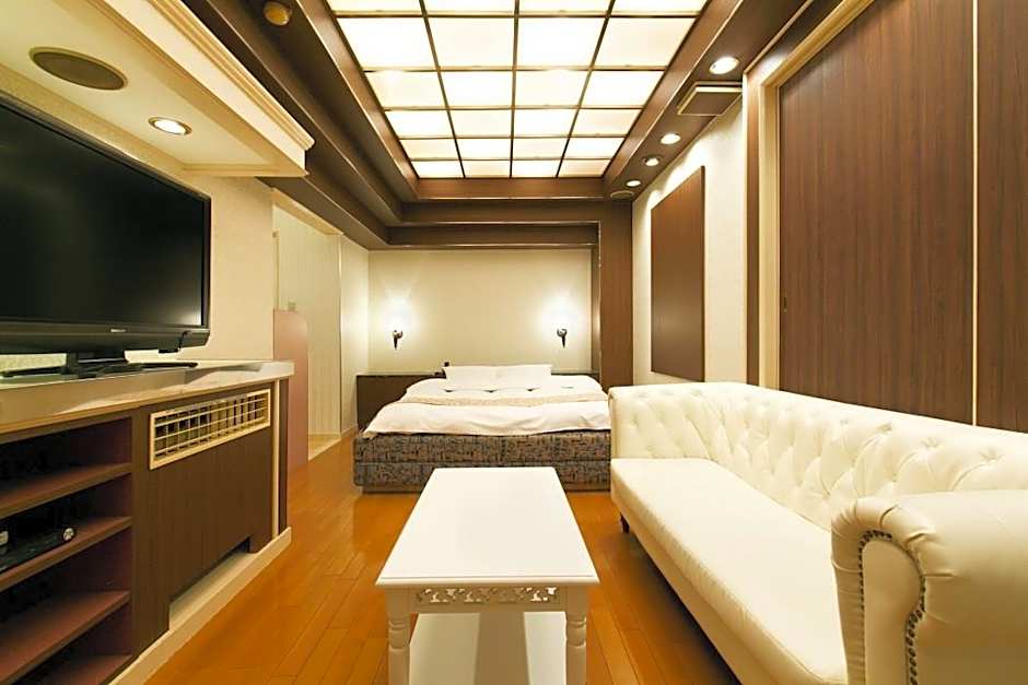Hotel Luna Sennan - Adults Only