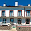 defne otel