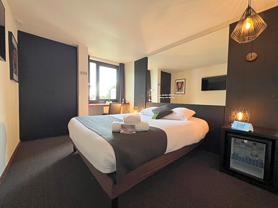 Logis Hôtel Restaurant Des Acacias Lille Neuville en Ferrain