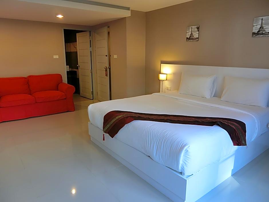 crystal suites pattaya