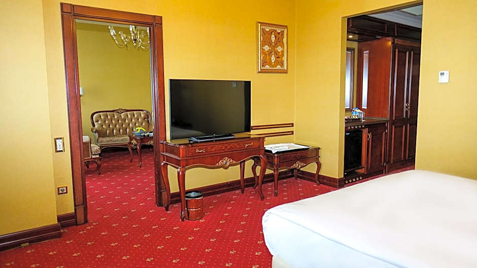 Photo 1 of 15 of Deluxe Suite