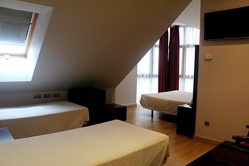 Hotel 44