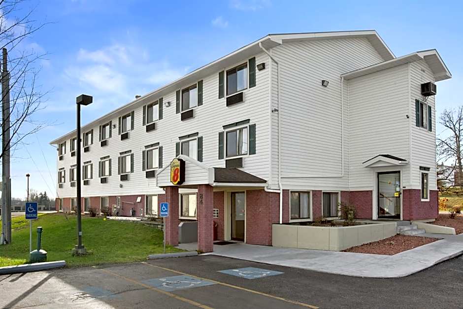Super 8 by Wyndham Massena NY