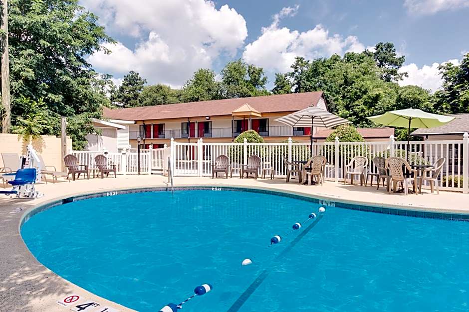 Days Inn by Wyndham Downtown Aiken